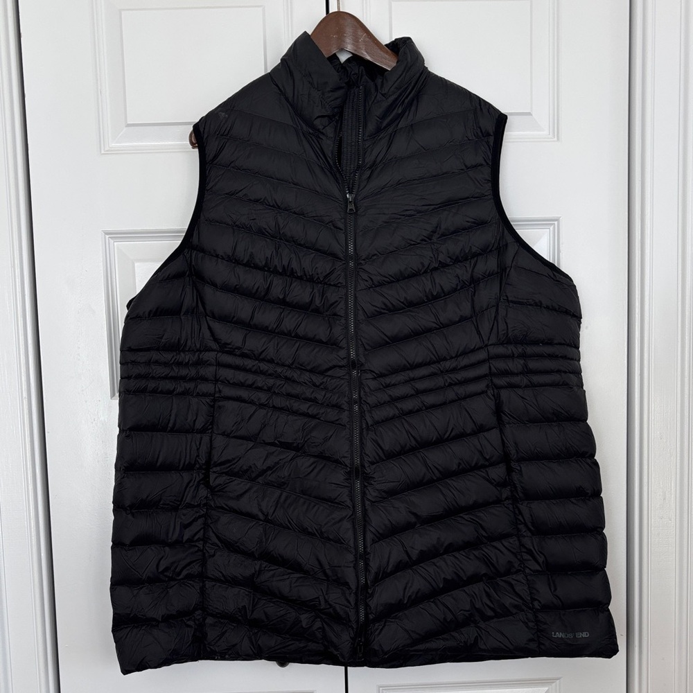 Women's long lightweight down vest